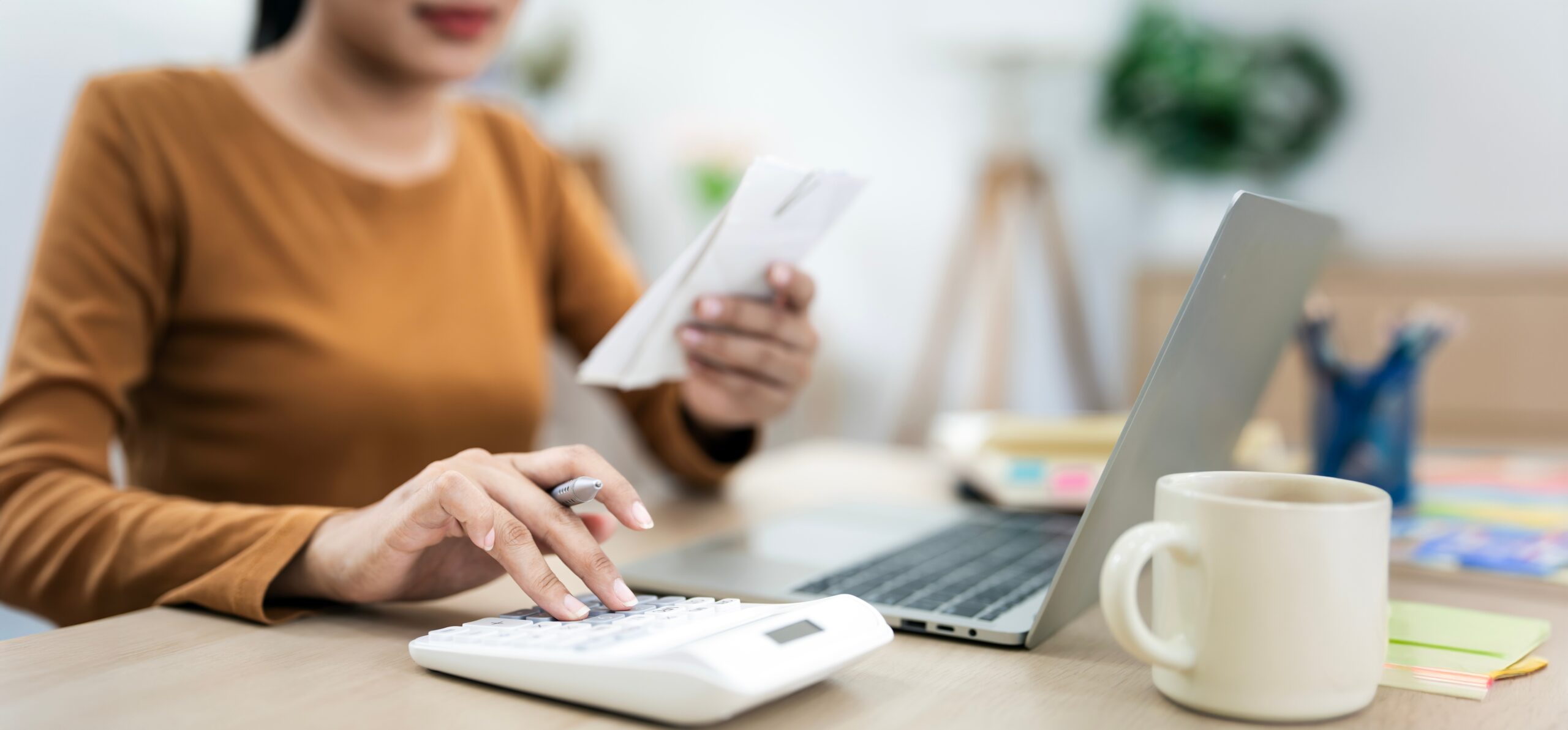 Facturile la energie ar putea fi mai mici! Cât vom plăti pentru 1 kWh dacă furnizorii cad de acord