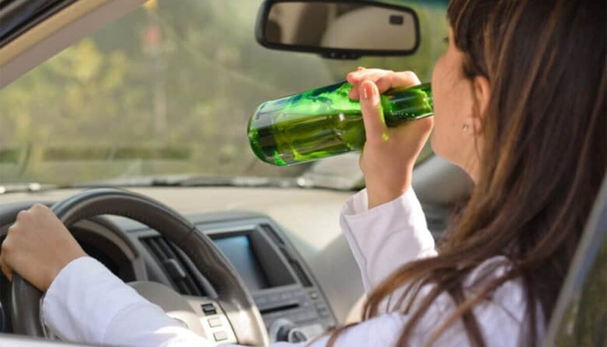 Ea este „Regina Șprițului” din România. Cât a băut o ieșeancă de 32 de ani, înainte de a se urca la volan. Când au citit alcoolemia, polițiștii au crezut că este o eroare