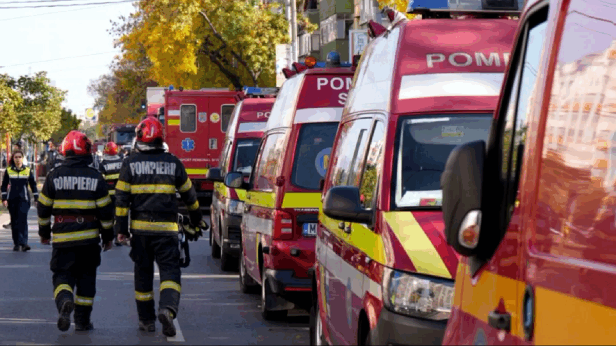 BREAKING! Liceul Theodor Pallady din București a fost evacuat, din cauza mirosului puternic de gaze