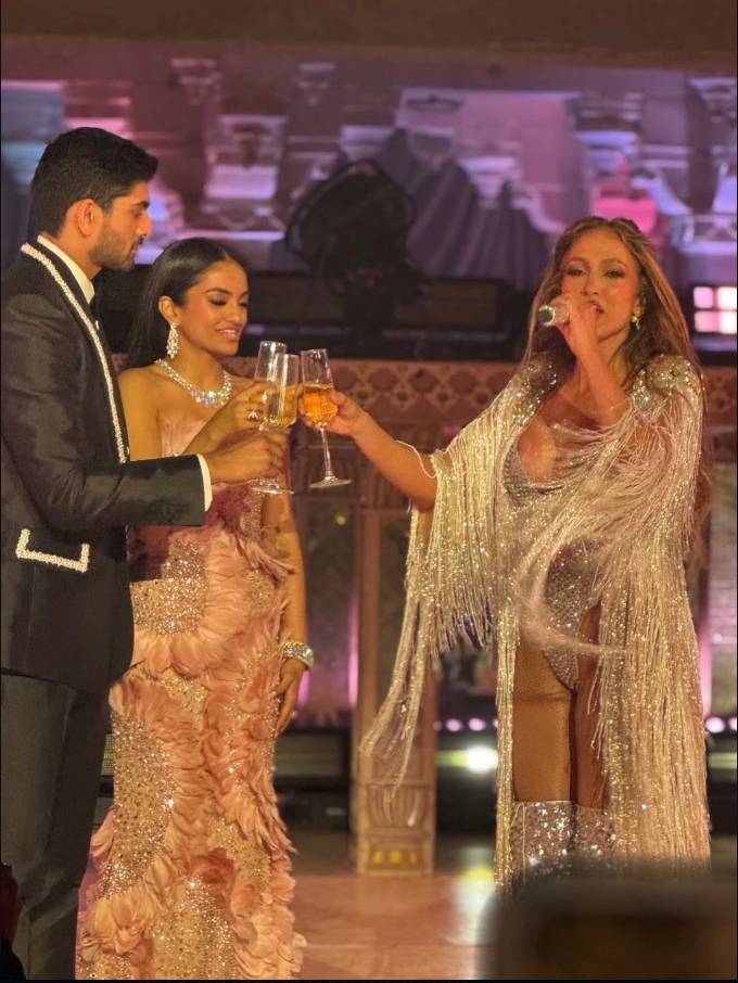 Imagine Stire Jennifer Lopez a luat o sumă fabuloasă în weekend! India a fost mai mult decât darnică cu artista | 2review.ro