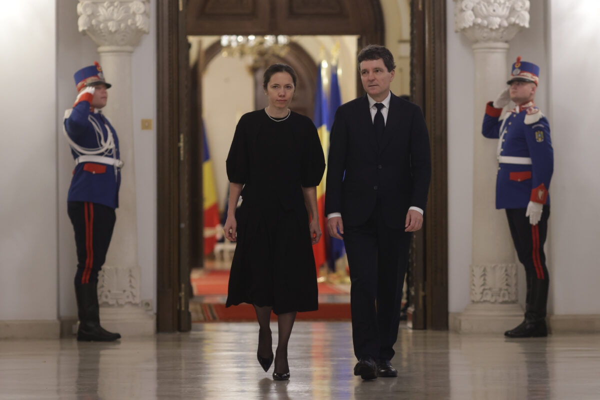 Cum s-a îmbrăcat Mirabela Grădinaru la recepția de la Cotroceni, de Ziua Națională a României. Imaginile s-au viralizat!