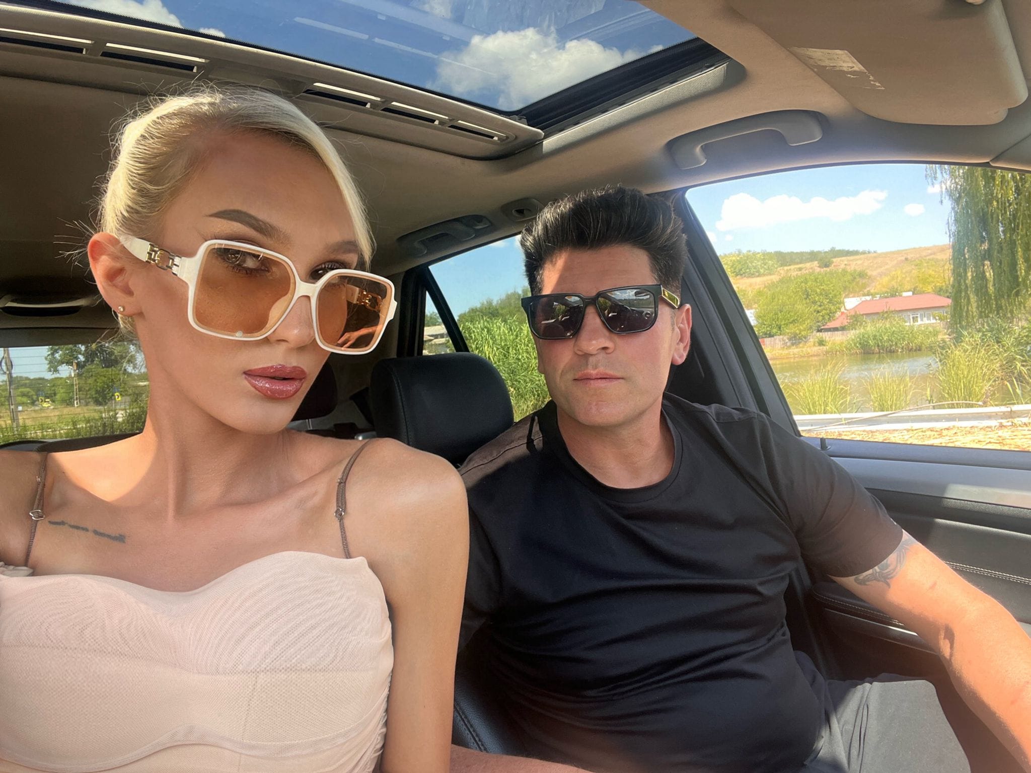 S-a despărțit de soția lui, Alexandra, dar spune că nu este exclus să continuie relația