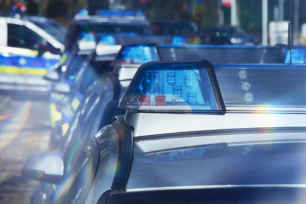 Tragedie în Teleorman! Mamă a trei copii, ucisă de soț în fața celui mai mic dintre ei. Bărbatul a înjunghiat-o de mai multe ori