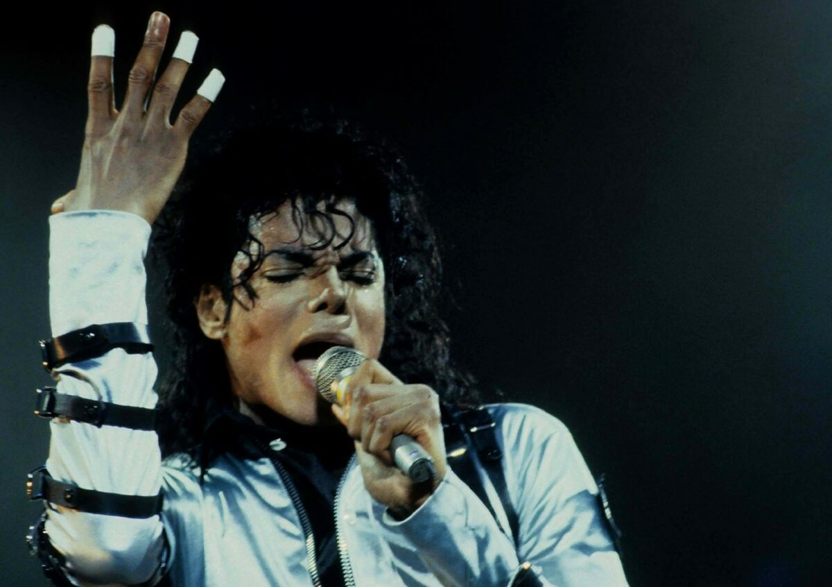 Imagine Stire Primul trailer al filmului despre viața lui Michael Jackson este online. Cine joacă personajul principal + când va fi lansat | 2review.ro