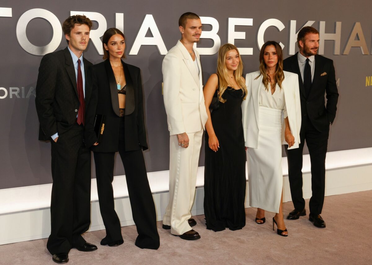 Imagine Stire Motivul real pentru care s-a rupt totul în familia Beckham. Gafa din ziua nunții lui Brooklyn care a aprins scandalul | 2review.ro