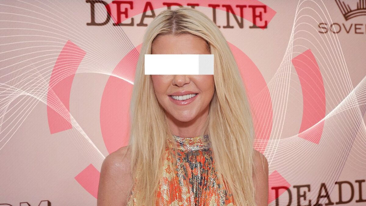 Imagine Stire Scene de groază la hotel! Vedeta a fost scoasă pe targă după ce ar fi consumat substanțe interzise! | 2review.ro