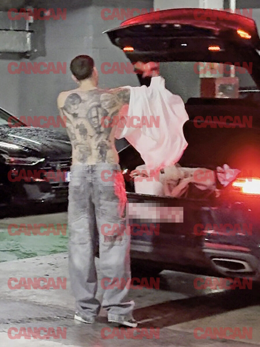 Fotbalistul s-a schimbat rapid într-o parcare subterană