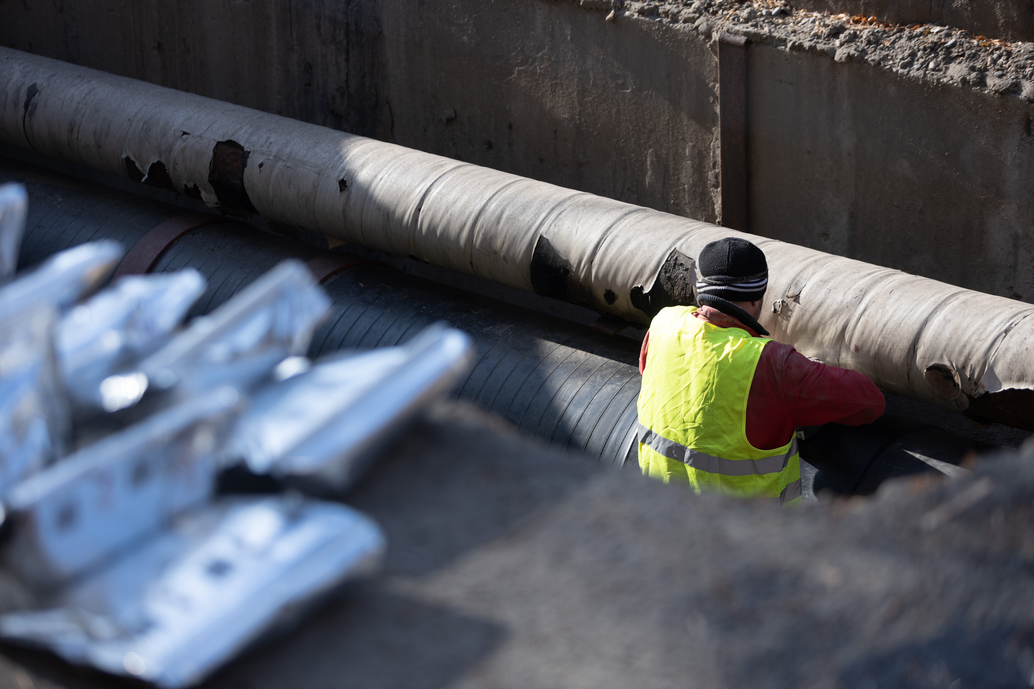 Blocurile din București rămân iar fără apă caldă și căldură. Peste 1.100 de blocuri, avariate. Zonele în care se fac lucrări