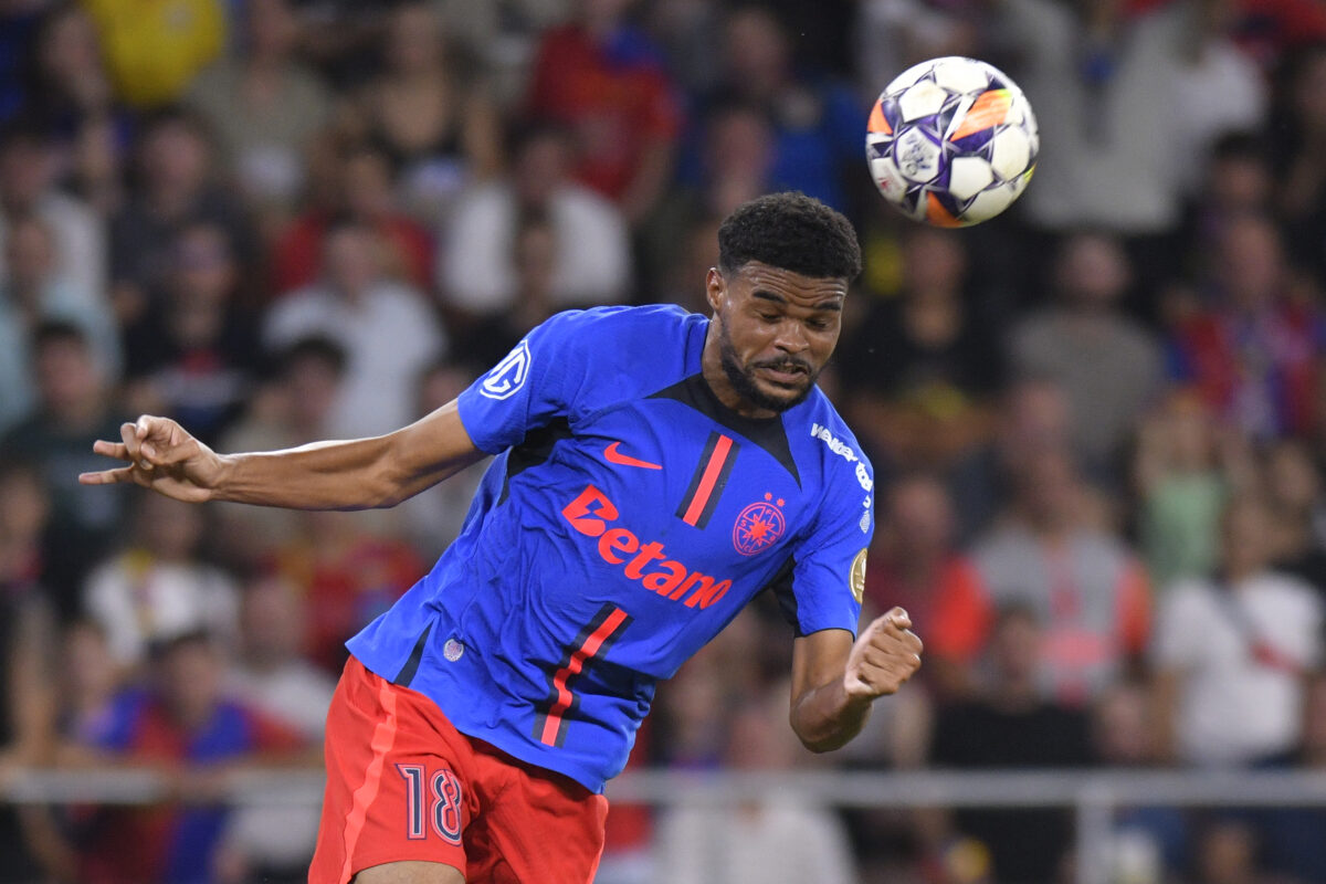 Imagine Stire Răsturnare de situație la FCSB! Fotbalistul s-a trezit fără contract: „Ne-am strâns mâinile. E jucător liber” | 2review.ro