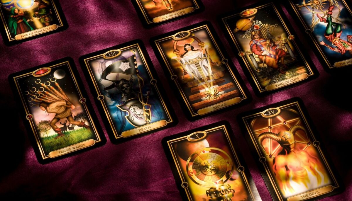 Imagine Stire Cartea de Tarot a zilei de azi, 16 februarie 2026. | 2review.ro