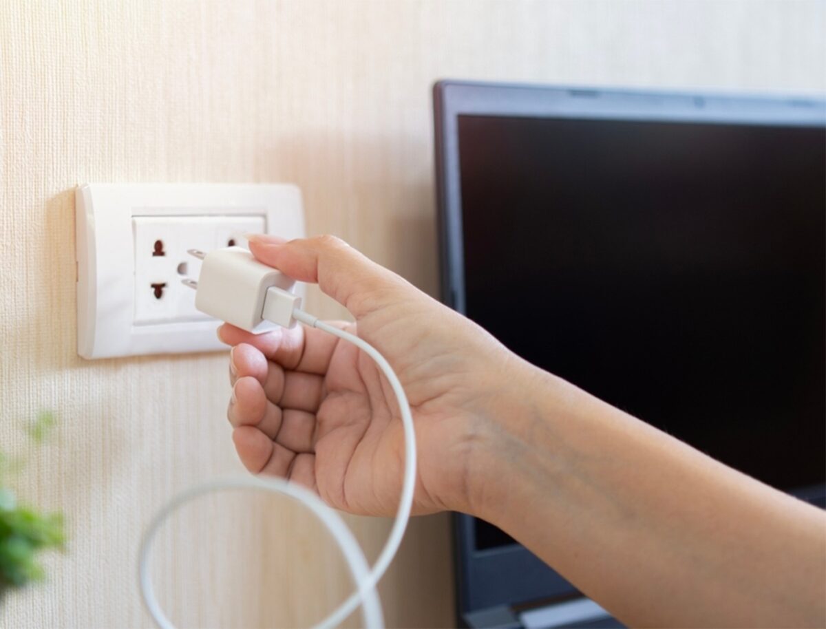 Cele trei electrocasnice care consumă curent fără să le folosești