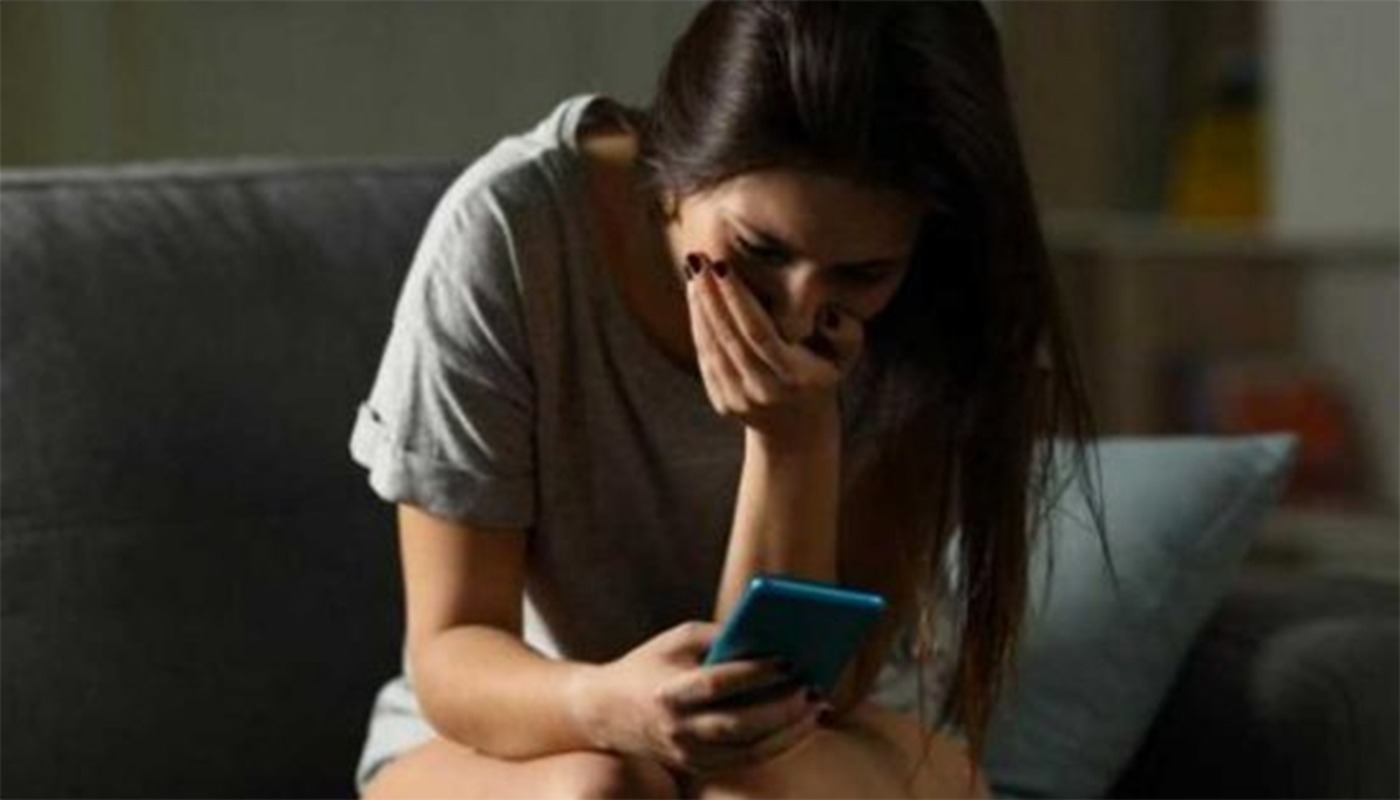 Crezând că și-a găsit jumătatea, o româncă de 24 de ani s-a cuplat cu un bărbat din Egipt. Mare greșeală! Ce i-a făcut egipteanul, când l-a anunțat că-l părăsește