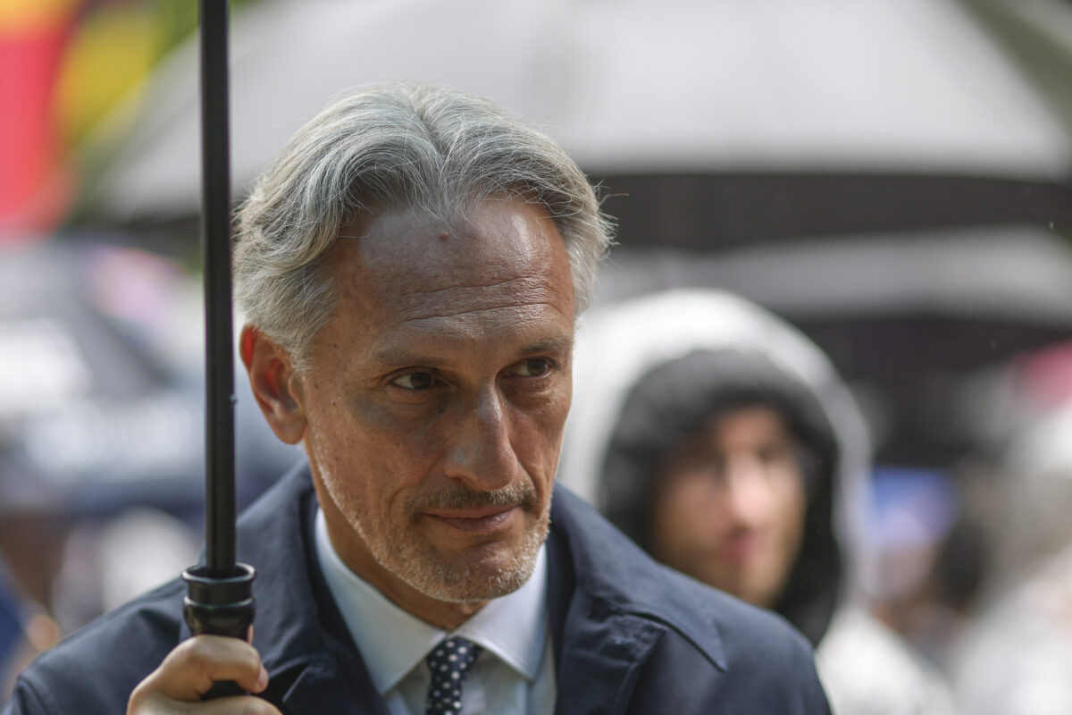 Matei Păun, prietenul controversat al lui Nicușor Dan, și-a făcut apariția la Palatul Cotroceni de Ziua Națională a României