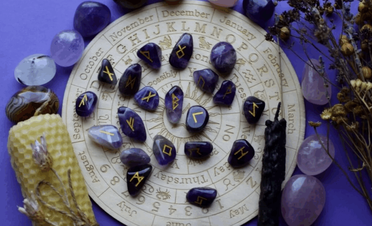 Imagine Stire Horoscop rune azi, 26 martie 2026. Runa Othala aduce transformări spectaculoase | 2review.ro