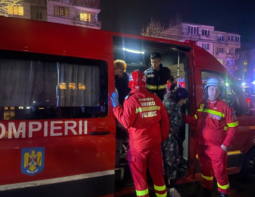 Incendiu la spitalul Județean din Hunedoara/ sursă foto: ISU Hunedoarqa