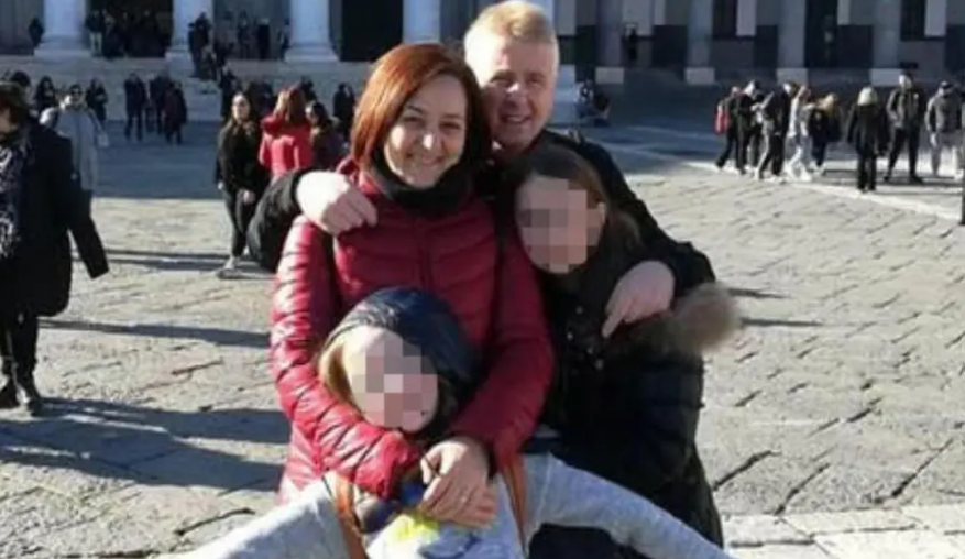 Antonellei Di Ielsi, în vârstă de 50 de ani, Sara, fiica ei, în vârstă de 15 ani, au murit la câteva ore distanță una de cealaltă/ sursă foto: social media 