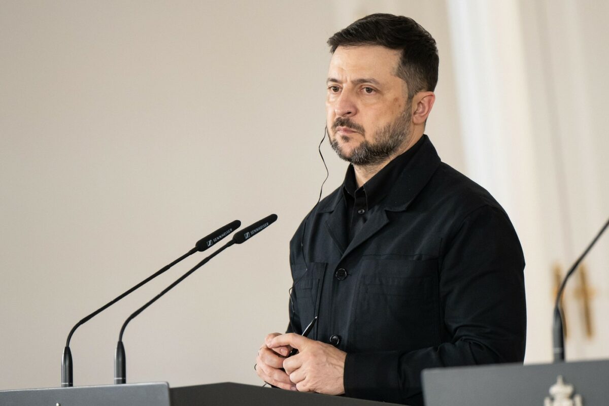 Lovitură dură pe front! Kievul confirmă pierderea Siverskului