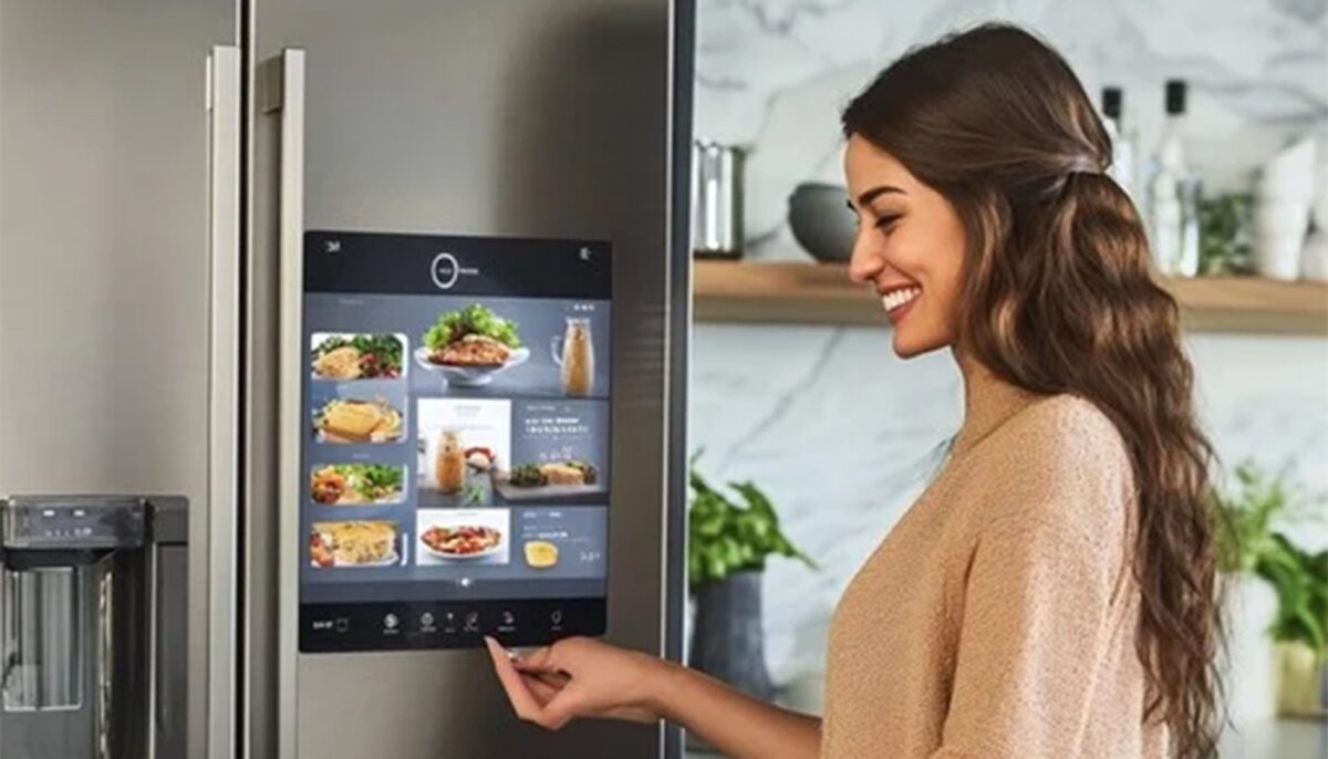 Ce a pățit o femeie, după ce și-a cumpărat un frigider smart. A ajuns la Urgențe din cauza electrocasnicului