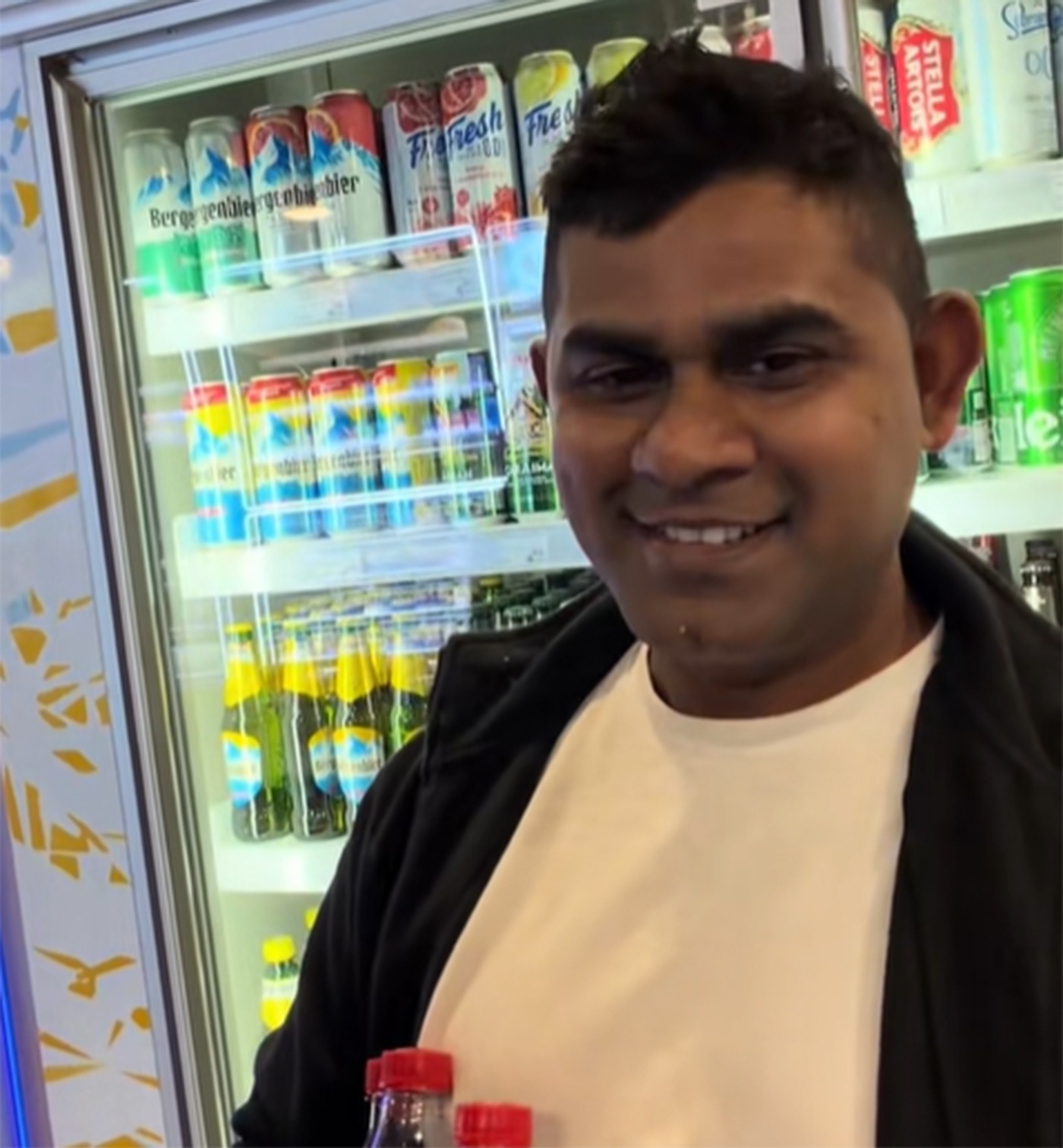 Câte ore pe zi muncește acest srilankez pentru 3.000 lei/lună, în România