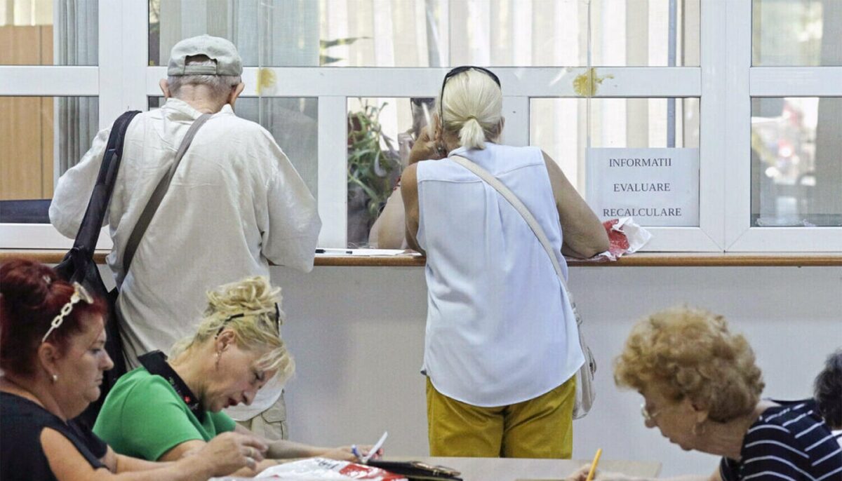 Cum pot rămâne pensionarii din România fără pensii. Greșeala care îi poate costa scump