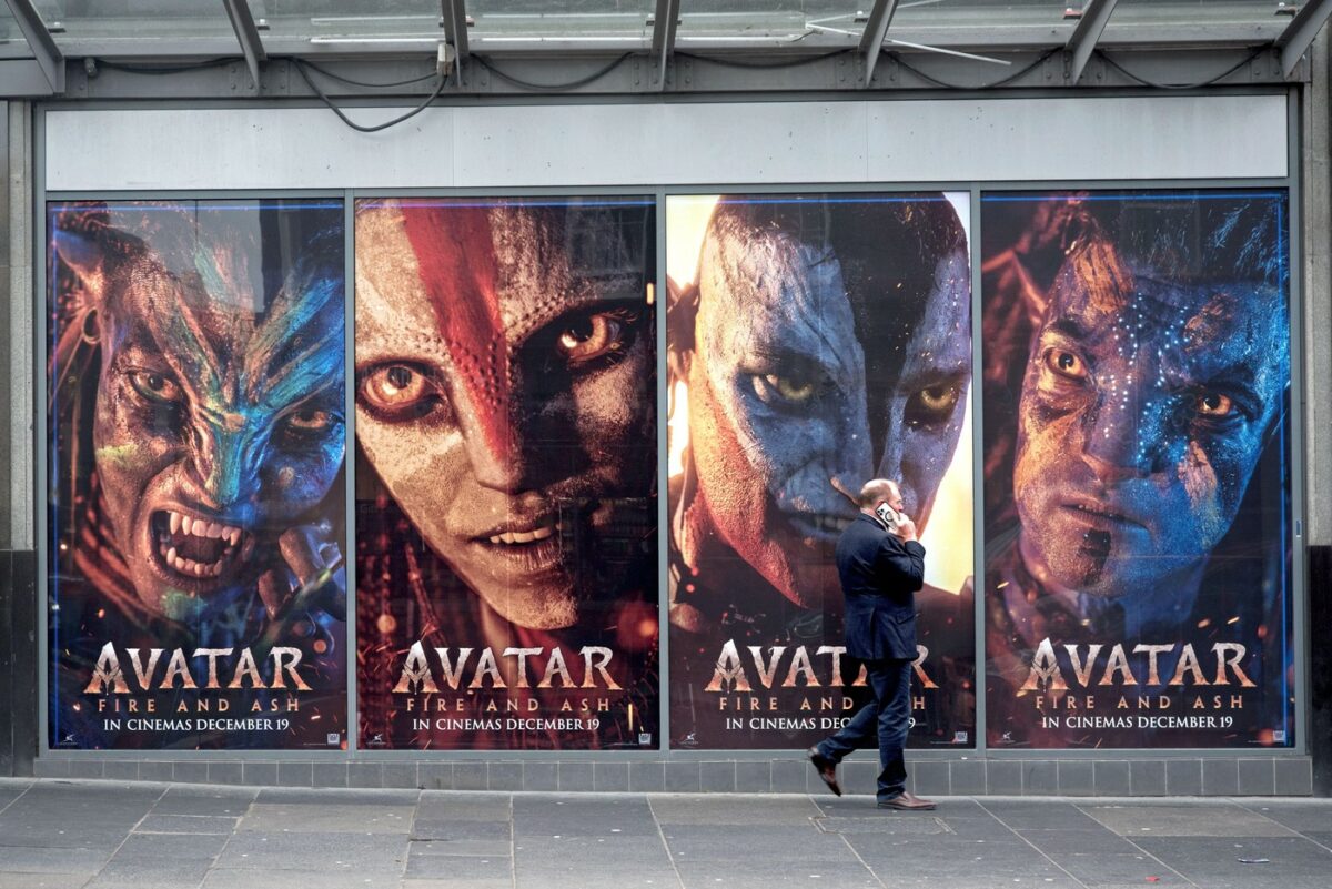 Imagine Stire Avatar: Foc și cenușă a apărut în cinema! Suma demențială care s-a cheltuit pentru producție | 2review.ro