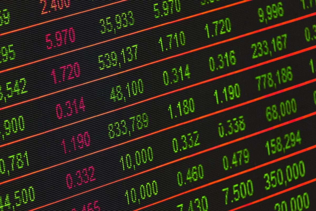Curs valutar BNR, 10 decembrie 2025. Cât a ajuns să coste un euro astăzi