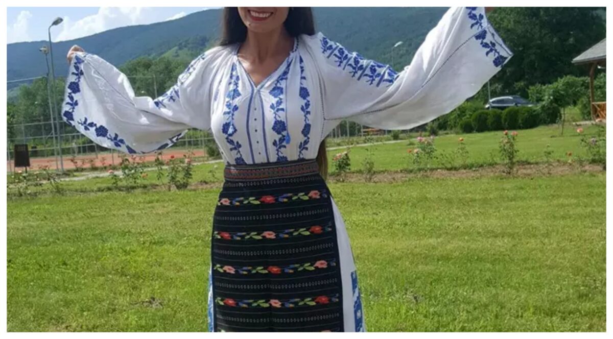 Cântăreața din România care a decis să se facă asistentă medicală, după ce tatăl ei a murit: „El refuza să meargă la spital”