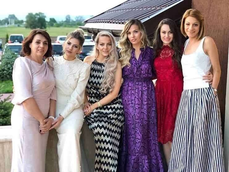 Lidia Buble are o familie numeroasă formată din 11 frați