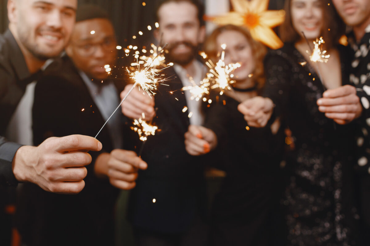 Cele mai amuzante mesaje de Anul Nou! Trimite-le de Revelion și vei aduce zâmbete garantat