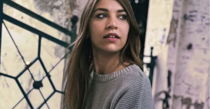 O tânără ucraineancă dată dispărută a fost găsită în casa unui român. Ce făcea acolo, de fapt