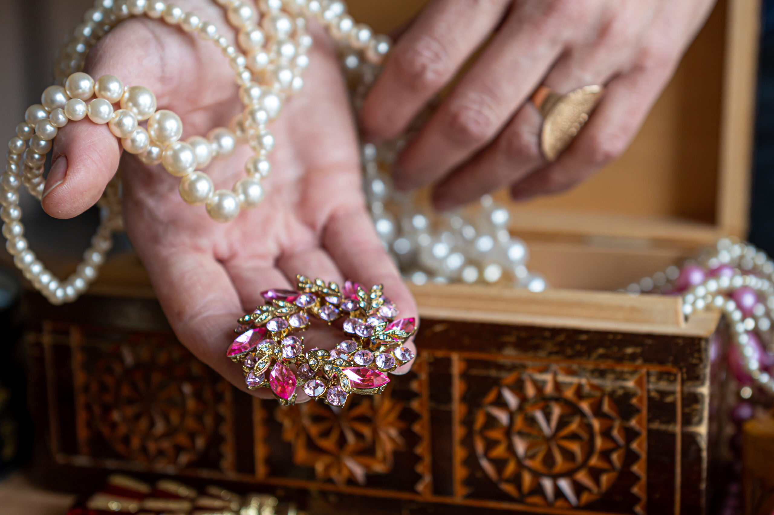 comorile regale care dau fiori Parisului comorile regale care dau fiori Parisului