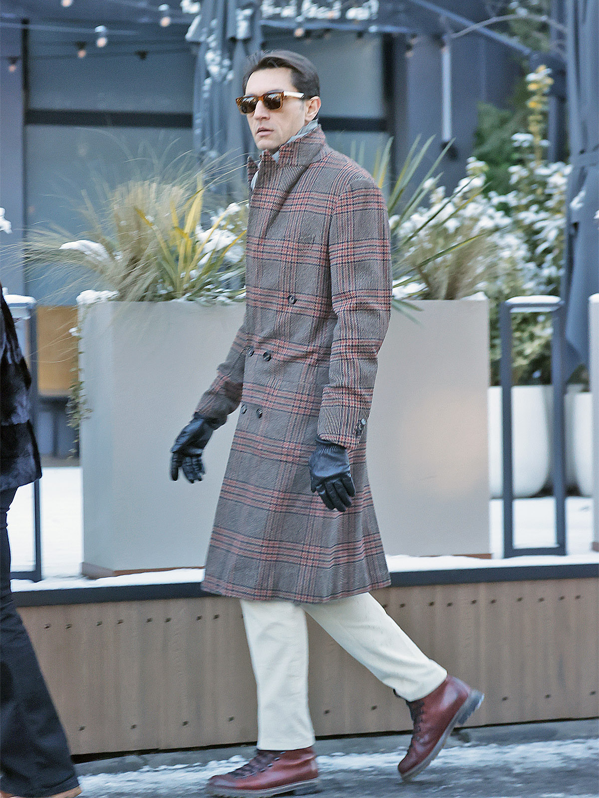 Fotbalistul este Shelby din Peaky Blinders de România