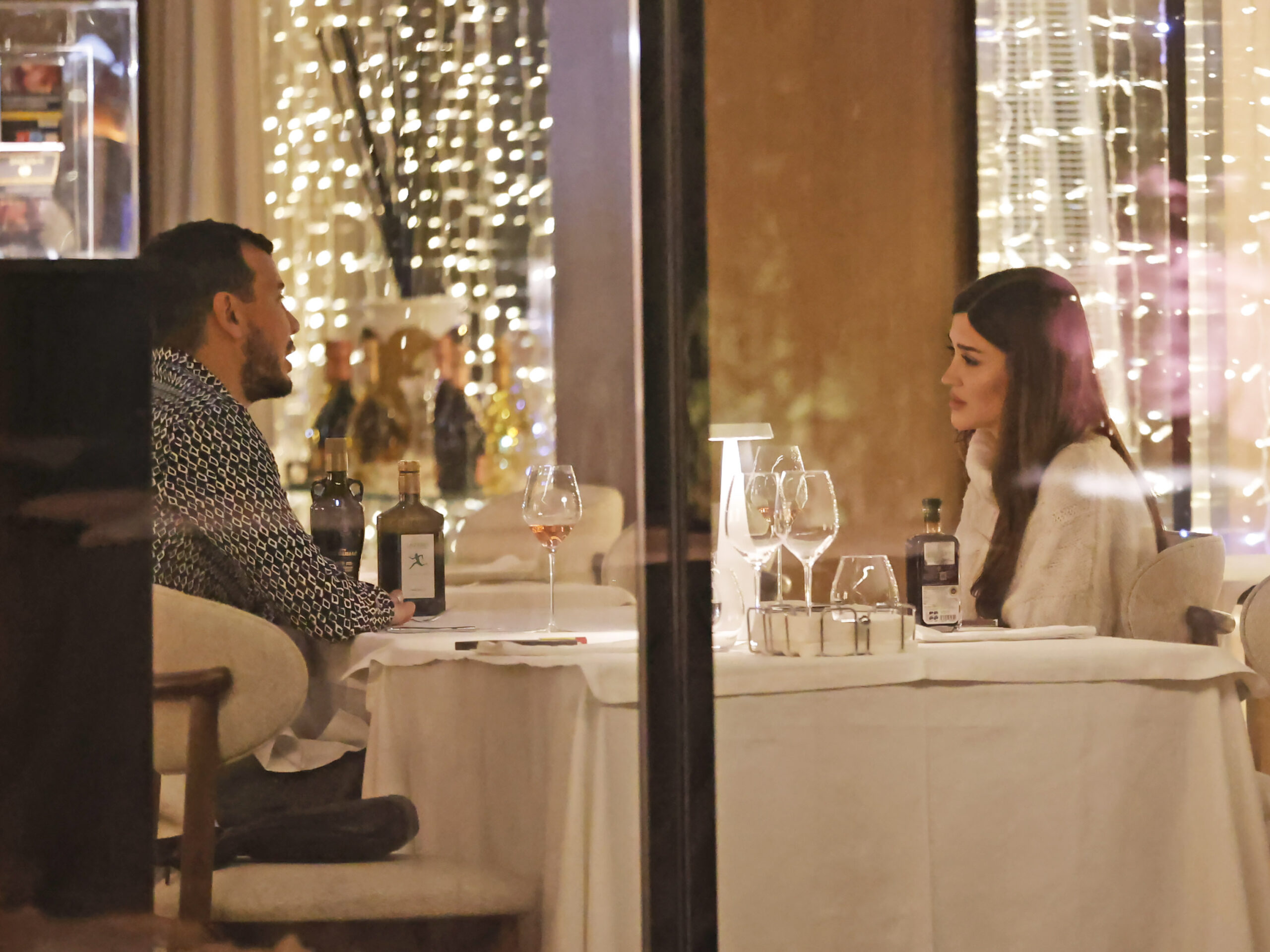 Abush și Emily au ieșit la cină la un restaurant din Capitală