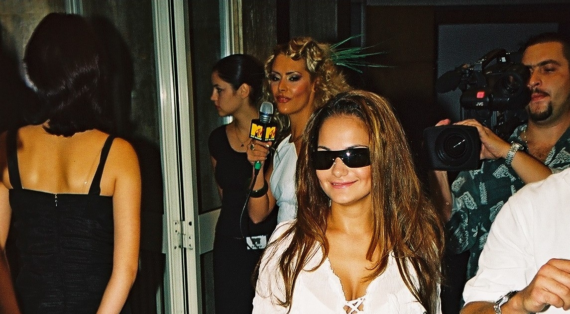 Plicul din 2007 care a întârziat 19 ani: Andreea Antonescu, MTV, Predator pe covorul roșu și scandalurile care au ținut România cu ochii cât cepele