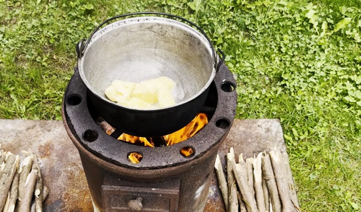 Imagine Stire Radu Anton Roman ne aduce rețeta perfectă după sărbători! Balmoșul, mâncarea care curăță sufletul și liniștește trupul | 2review.ro