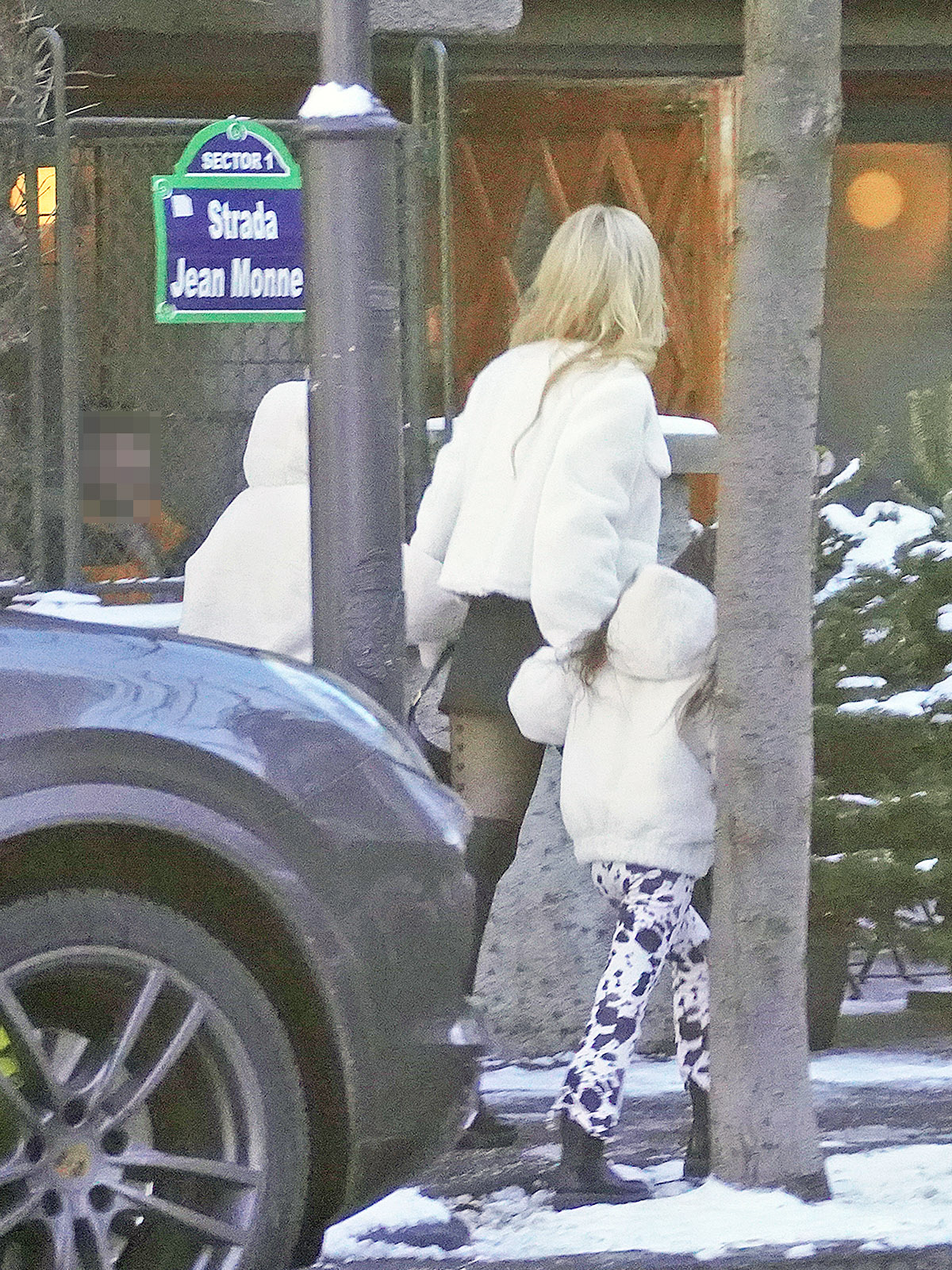 Vedeta are mare grijă de fetițele ei