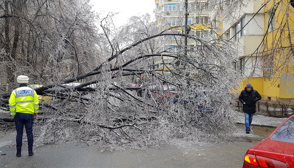 Fenomene meteo foarte periculoase în Capitală. Bucureștenii, sfătuiți să evite deplasările în aceste zile, potrivit meteorologilor Accuweather