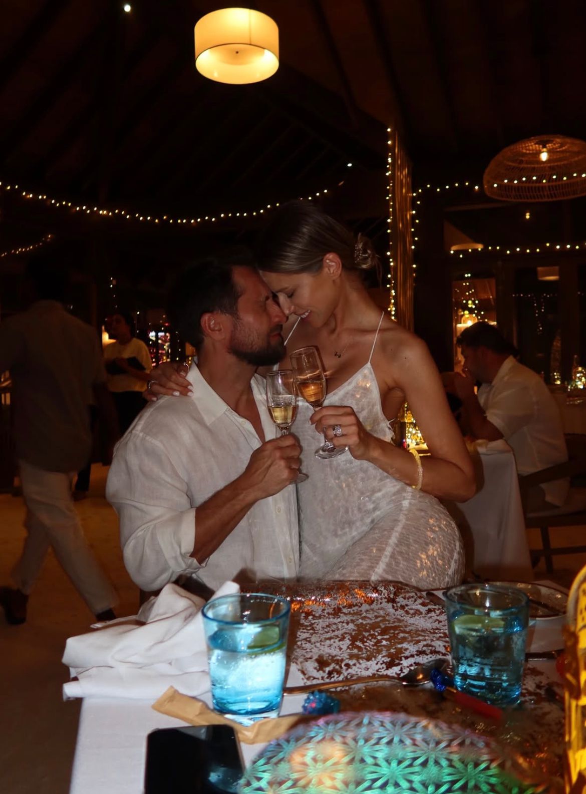 Dani Oțil și Gabriela au intrat cu dreptul în Noul An