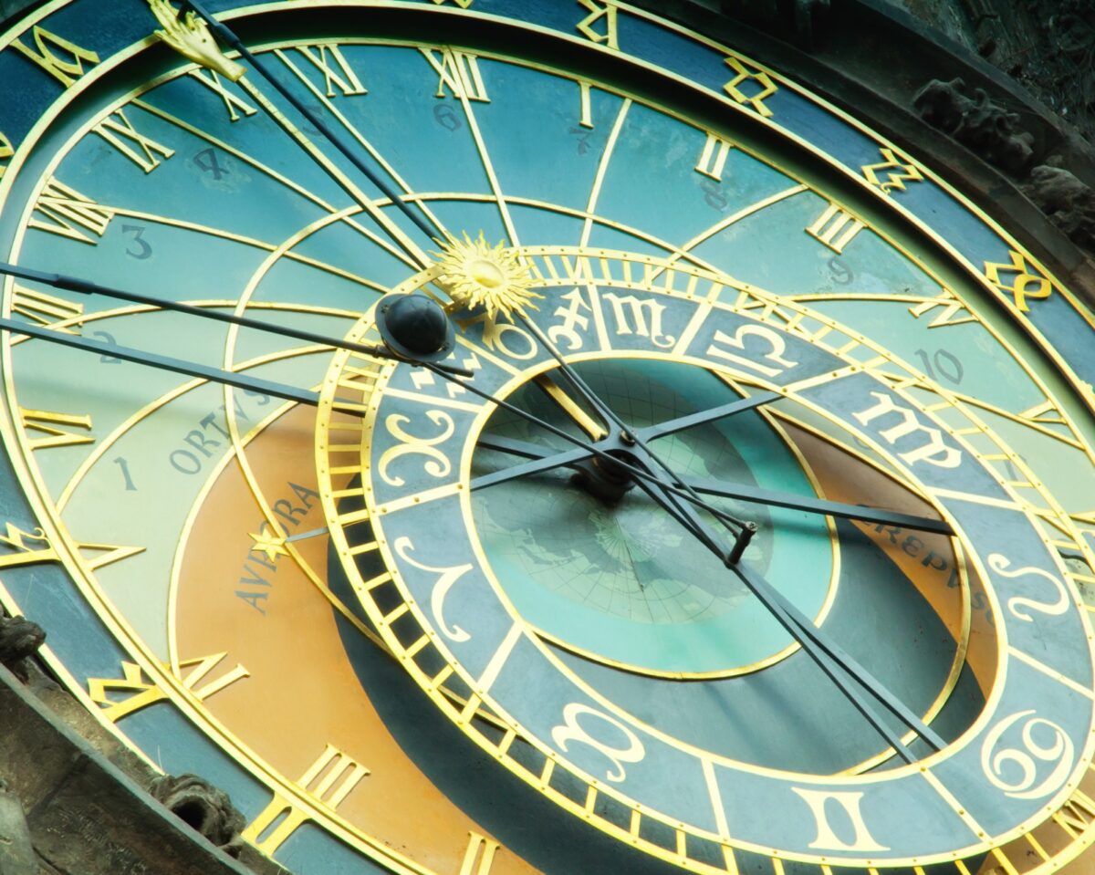 Zodiile cărora nu le stă nimic în cale în februarie 2026. Apar noi surse de venit