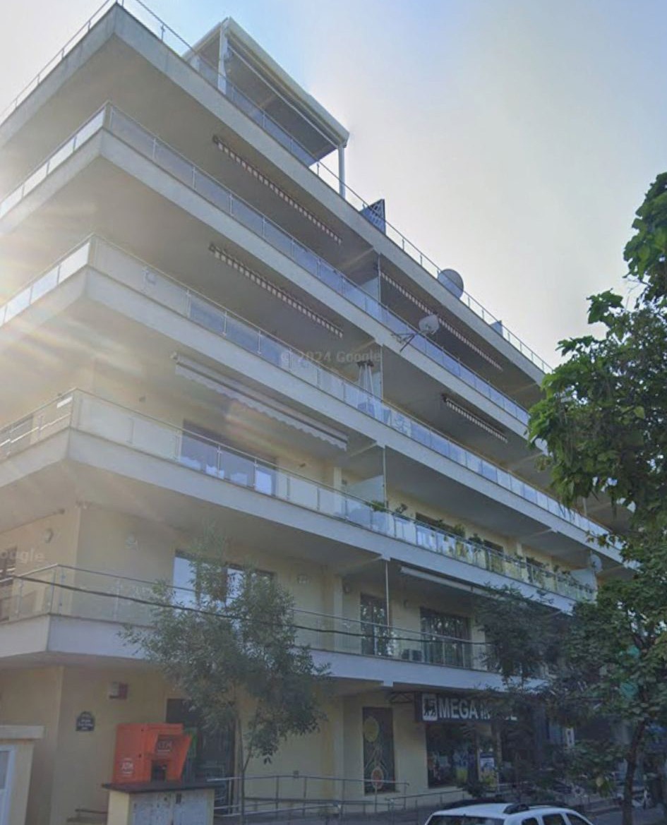 Apartamentul în care locuiește Cristian Boureanu