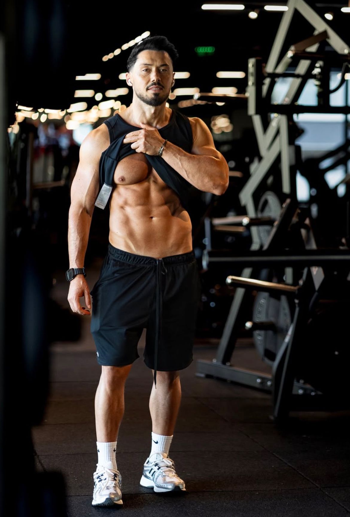 Antrenorul a dezvoltat alături de medici un program de slăbit