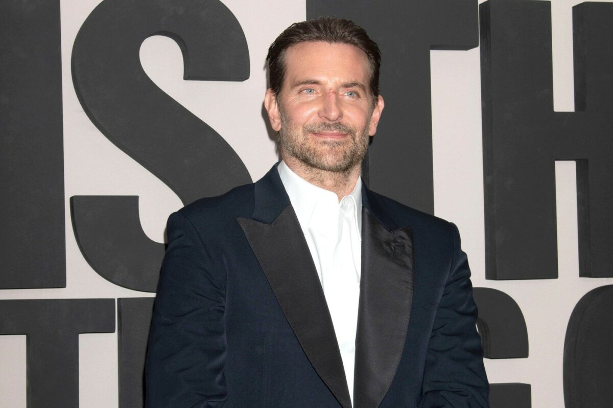 Imagine Stire Bradley Cooper rupe tăcerea. Actorul vorbește pentru prima dată despre zvonurile legate de operațiile sale estetice | 2review.ro