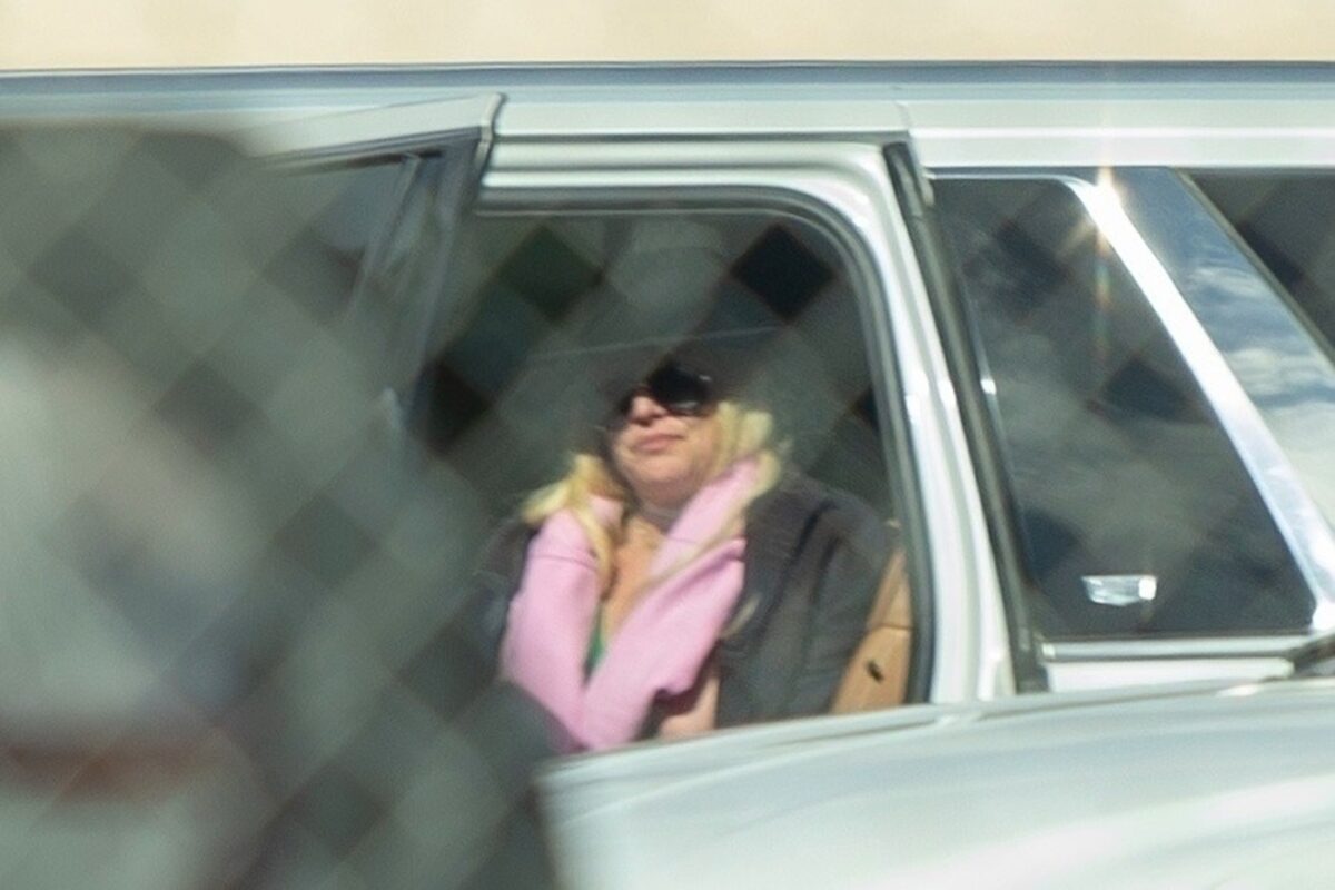 Imagine Stire Cândva adorată de milioane de fani, vedeta a ajuns de nerecunoscut. A rupt legătura cu lumea, iar imaginile i-au lăsat pe toți fără cuvinte | 2review.ro