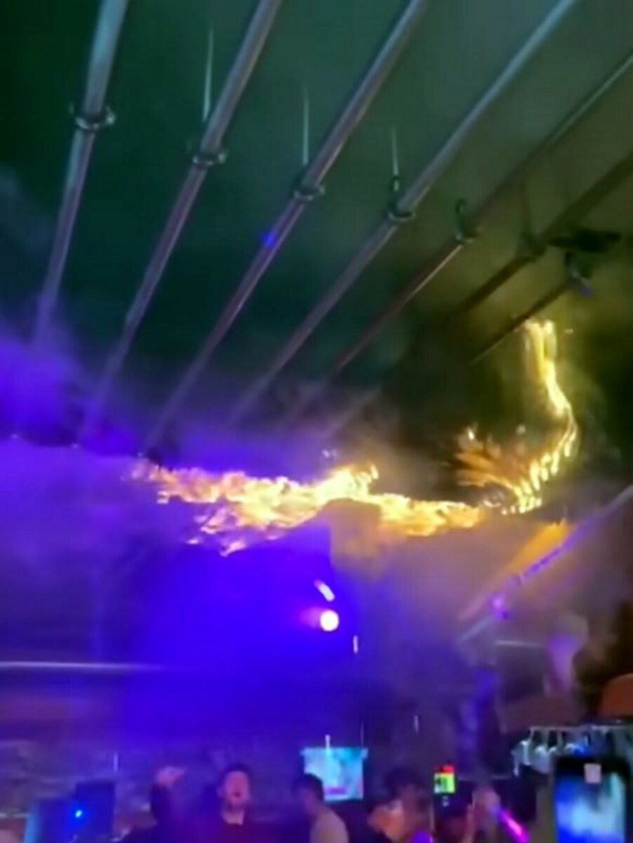 Imagine Stire Dosarul Crans-Montana ia o nouă întorsătură. Procurorii au deschis dosar penal pe numele a doi oficiali locali | 2review.ro