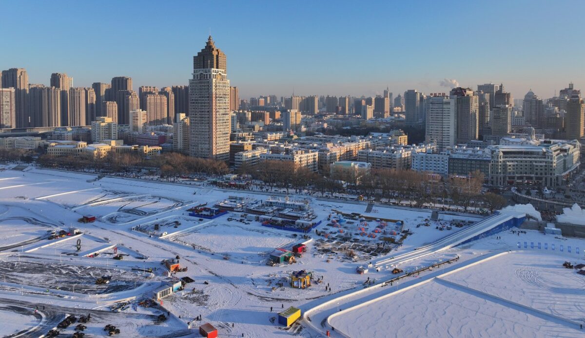 Imagine Stire Cum se încălzesc locuitorii orașului în care temperaturile ajung la -30 de grade Celsius. Nu au calorifere | 2review.ro