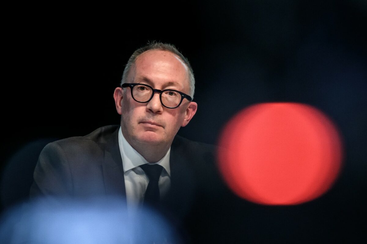 Imagine Stire Primarul din Crans-Montana recunoaște că autoritățile au fost neglijente. Localul care a luat foc nu mai fusese controlat de cinci ani | 2review.ro