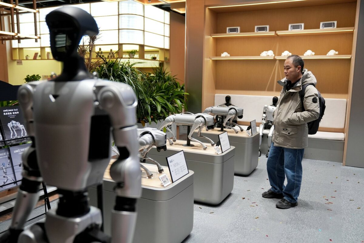 Imagine Stire Roboții umanoizi vor putea să simtă durerea și să aibă reflexe. Noua invenție a oamenilor de știință | 2review.ro