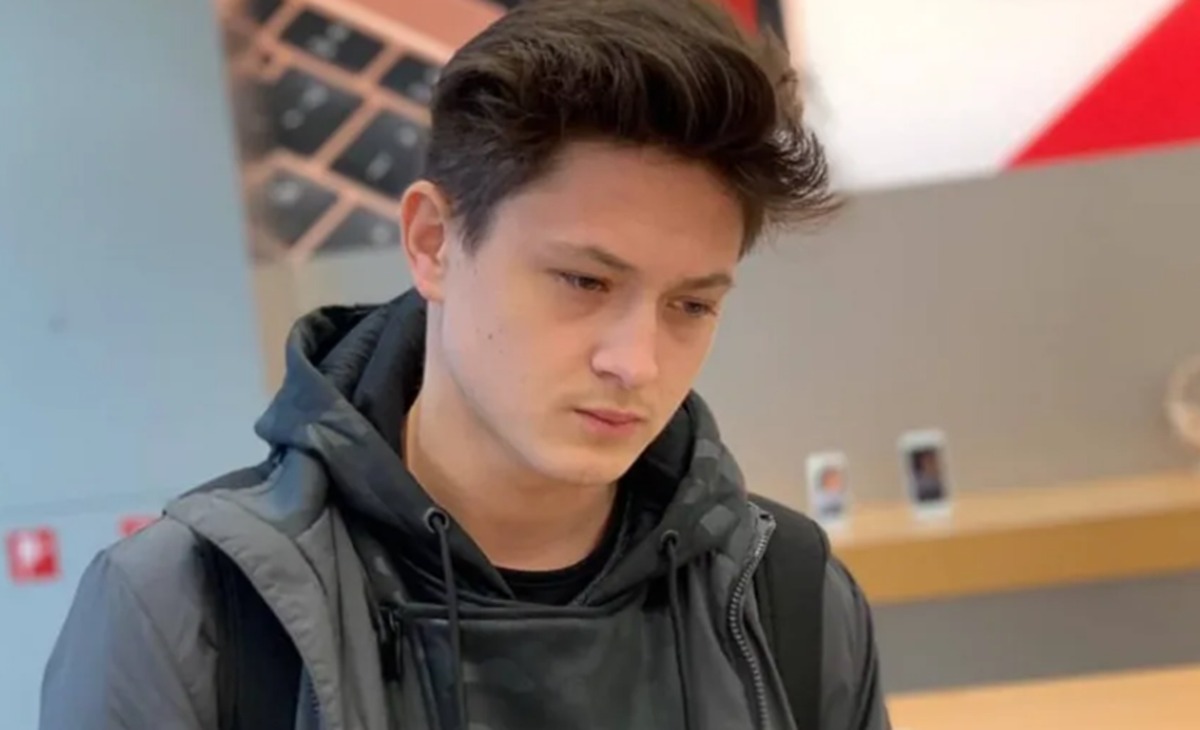 Sergiu a fost găsit mort pe un câmp, în Ajunul Anului Nou. Avea o rană gravă la cap