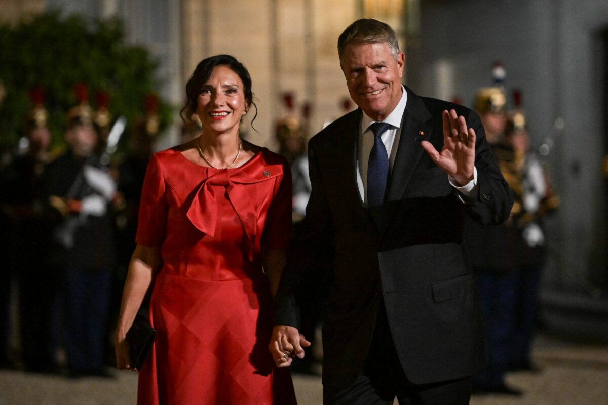 Carmen Iohannis, somată de Primăria Sibiu. Ce probleme noi are soția lui Klaus Iohannis