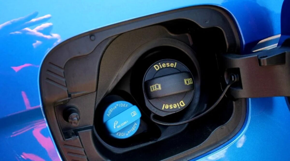 O femeie a alimentat mașina cu AdBlue în loc de motorină. Suma uriașă pe care trebuie să o platească pentru reparație